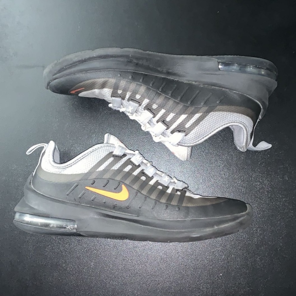 Nike Air Max Axis